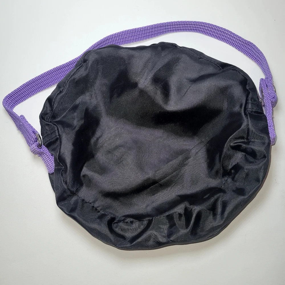 HELLO KITTY SANRIO Black and Purple zipper bag with strap 7